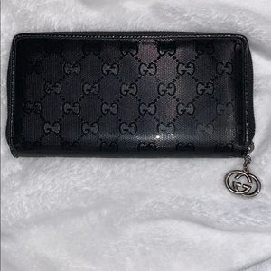 Gucci Monogram Zip Wallet (authentic) WELL LOVED